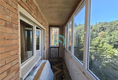 Apartament cu 3 camere decomandat în Județean - 12