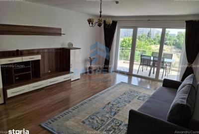 Apartament cu 3 camere decomandat în Pajura