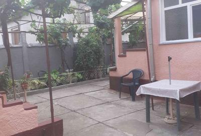 Casă cu 3 camere cu Teren 188 Mp în Central