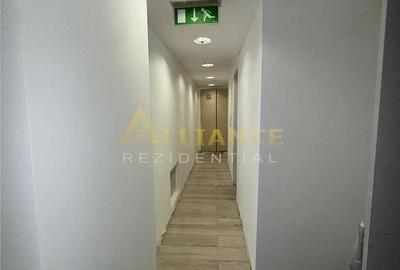 Spațiu comercial, de 233 mp, în Central - 7