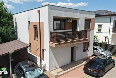 Casă cu 4 camere cu Teren 300 Mp în Glina