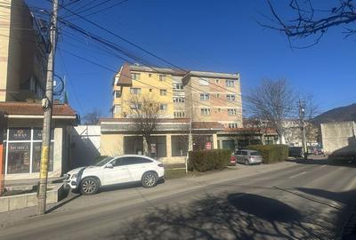 Spațiu comercial, în Central - 3