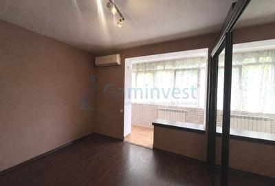 Apartament cu 3 camere decomandat, mobilat în Dacia - 3