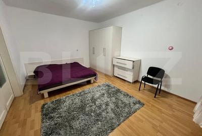 Apartament cu 3 camere decomandat, mobilat în Zorilor