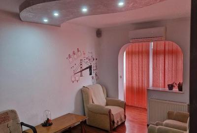 Apartament cu 3 camere decomandat în Ostroveni - 4