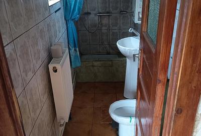 Casă cu 2 camere în Central