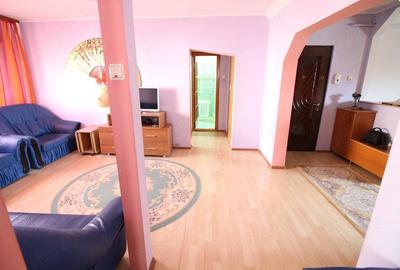 Apartament cu 4 camere decomandat, mobilat în Micro 20 - 10