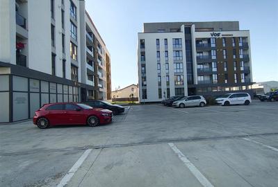 Apartament cu 2 camere decomandat, mobilat în Tomești