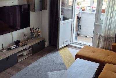 Apartament cu 3 camere decomandat în Griviței - 1