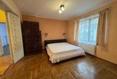 Casă cu 4 camere în Central - 11