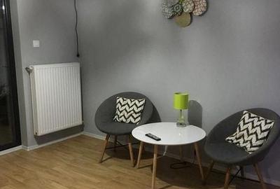 Apartament cu 2 camere decomandat în Între Lacuri