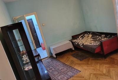 Apartament cu 2 camere decomandat în Podgoria - 1