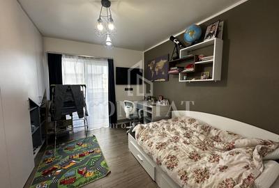 Apartament cu 3 camere decomandat, mobilat în Florești - 9