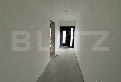 Casă cu 4 camere cu Teren 960 Mp în Lazuri