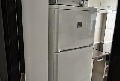 Apartament cu 2 camere semidecomandat în Berceni - 1