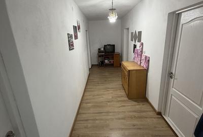 Casă cu 4 camere decomandat în Breb - 5
