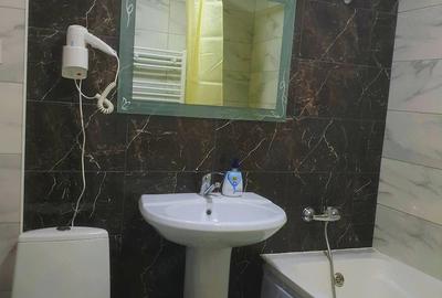Apartament cu 2 camere decomandat în Tei