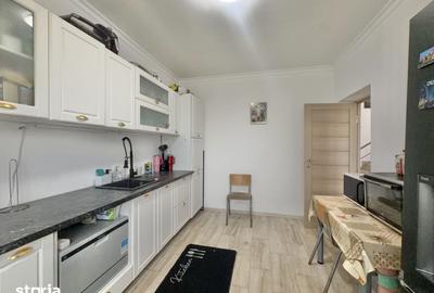 Casă cu 4 camere cu Teren 263 Mp în Sânmihaiu Român - 6