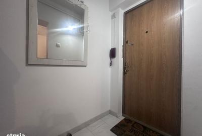 Apartament cu 3 camere decomandat în Micro 5 - 6