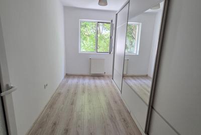 Apartament cu 3 camere semidecomandat în Viziru 1 - 6