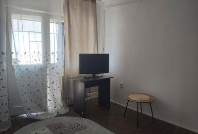 Apartament cu 2 camere decomandat în Găvana