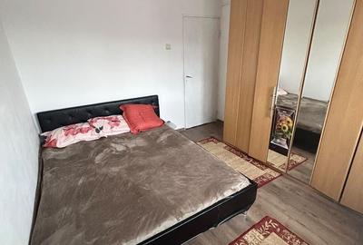 Apartament cu 2 camere în Micro 15