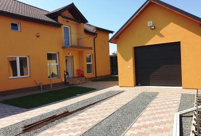 Casă individuală cu 4 camere cu Teren 500 Mp în Sânnicolau Mic - 1