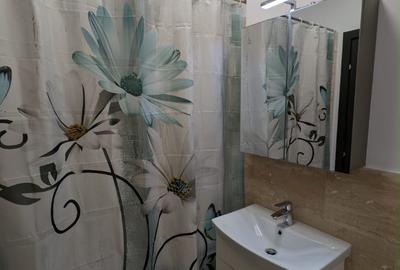 Apartament cu 2 camere semidecomandat, mobilat în Nicolina
