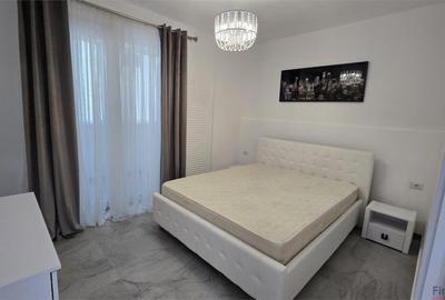 Apartament cu 3 camere decomandat în Sud