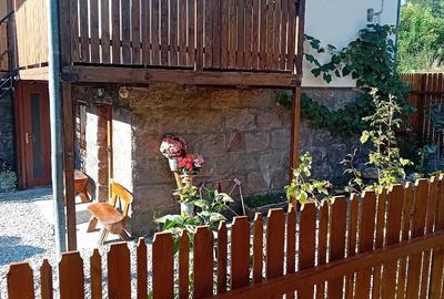 Casă cu Teren 120 Mp în Central