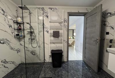 Casă cu 7 camere cu Garaj în Central - 6