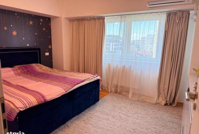 Apartament cu 4 camere în Unirii