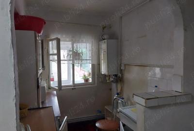 Garsonieră decomandată în Central - 9