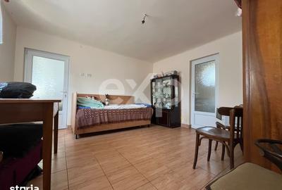 Casă cu 3 camere cu Teren 1140 Mp în Central