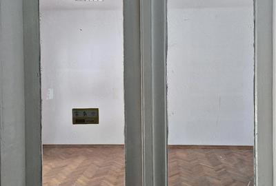 Spațiu comercial, de 35 mp, în Central