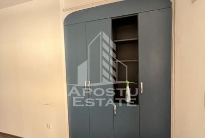 Birou, de 30 mp, în P-ța Unirii - 3