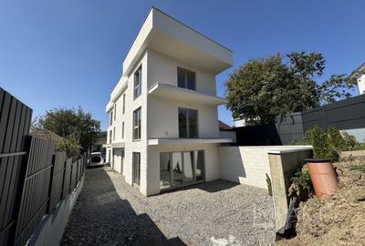 Duplex cu 4 camere cu Canalizare în Iris - 2