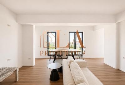 Penthouse cu 3 camere decomandat în Sud-Vest