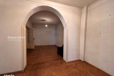 Casă cu 4 camere în Unirii