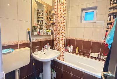 Apartament cu 2 camere nedecomandat, mobilat în Torontalului