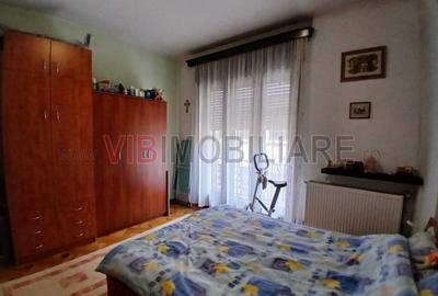 Apartament cu 3 camere circular în Universitate - 13