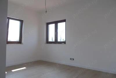 Casă cu 4 camere în Bucovina - 10