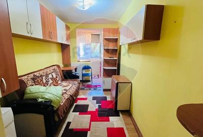 Garsonieră nedecomandată, mobilată în Rogerius - 2