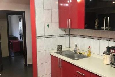 Apartament cu 3 camere decomandat, mobilat în 13 Septembrie