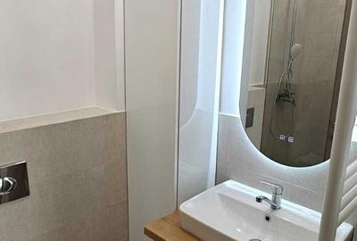 Apartament cu 3 camere semidecomandat în Florești - 1
