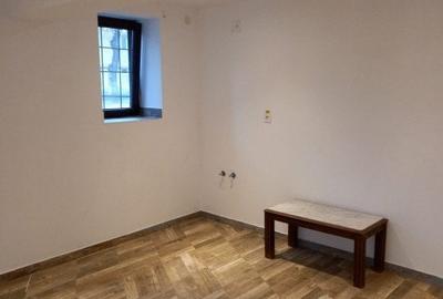 Spațiu comercial, de 34.049999237061 mp, în Gării - 2