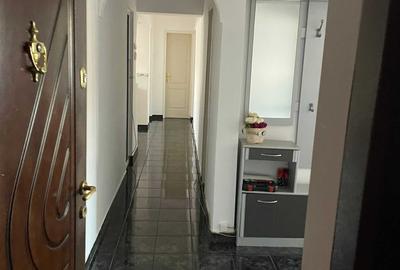 Apartament cu 4 camere decomandat în Ultracentral - 2