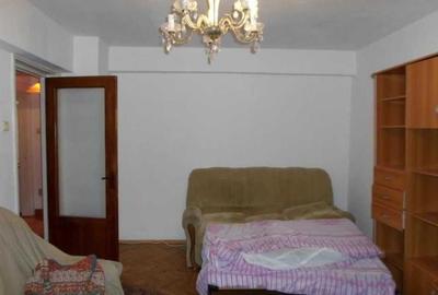 Apartament cu 3 camere decomandat în Central - 2