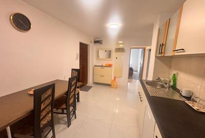 Apartament cu 3 camere decomandat, mobilat în Central - 3