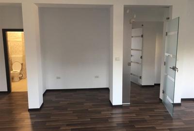Birou, de 130 mp, în Unirii - 12